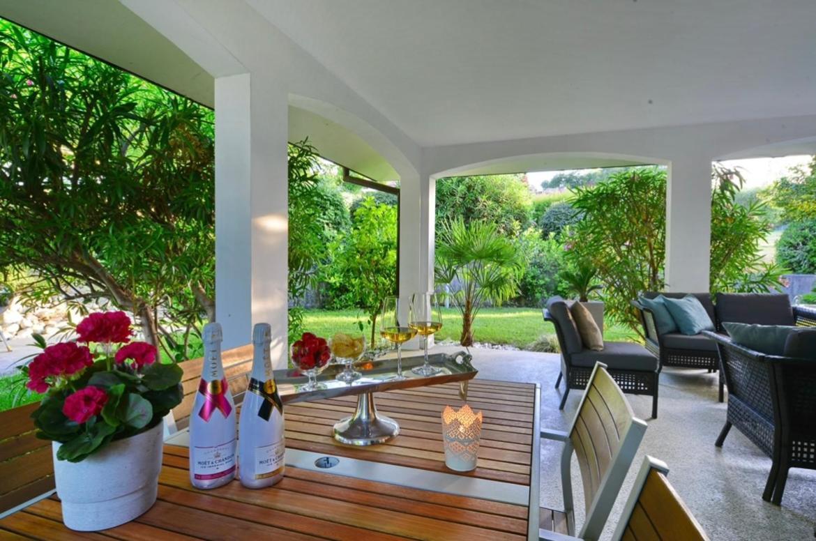 פאדנג'ה סול גארדה Italia Living Villa מראה חיצוני תמונה